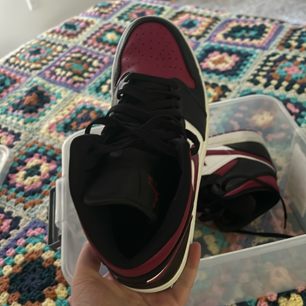 Like New Jordan 1s